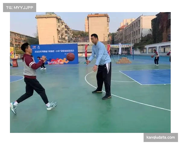 通讯：“篮球进校园”活动走进云南山区，CBA球星与孩子们共享运动乐趣